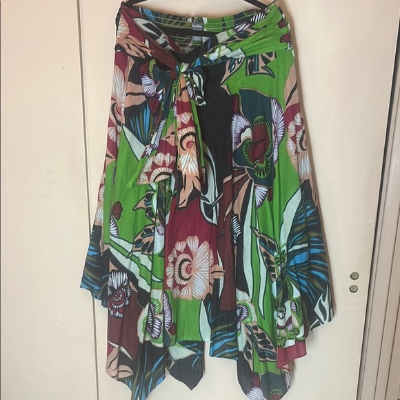Neiman Marcus Green and Blue Maxi Skirt with tie size medium preowned - Picture 1 of 6